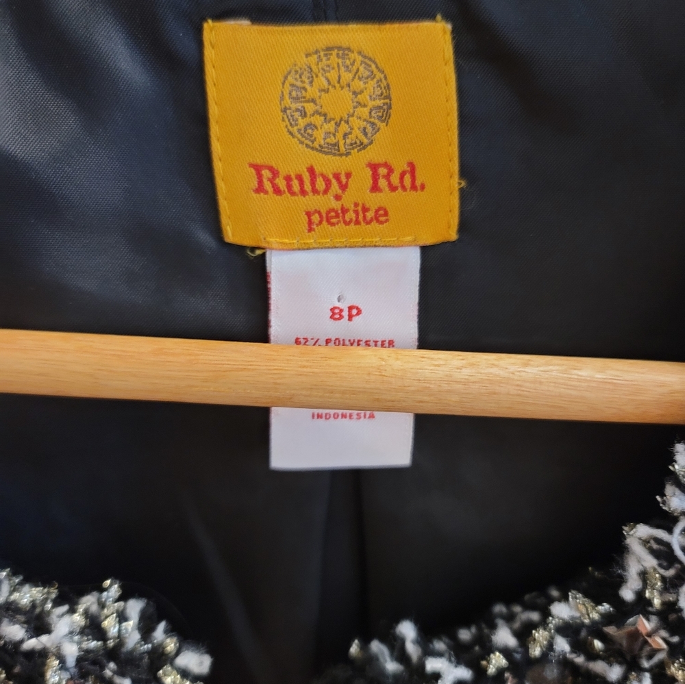 Ruby Rd. Short jacket. - Picture 4 of 9